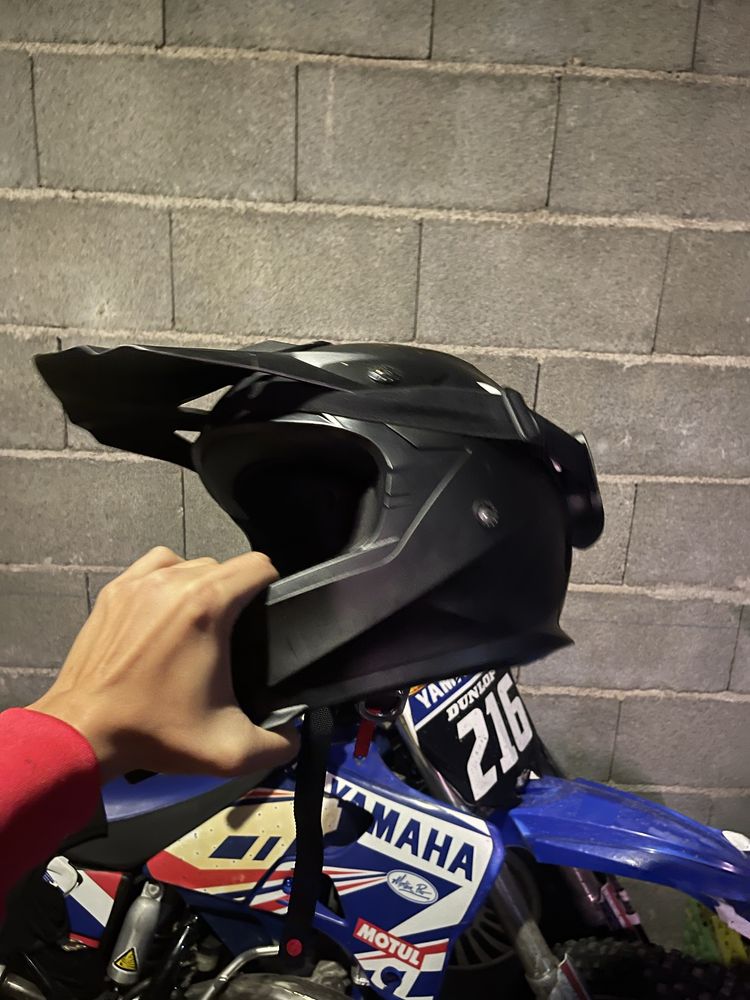 Vendo capacete shot