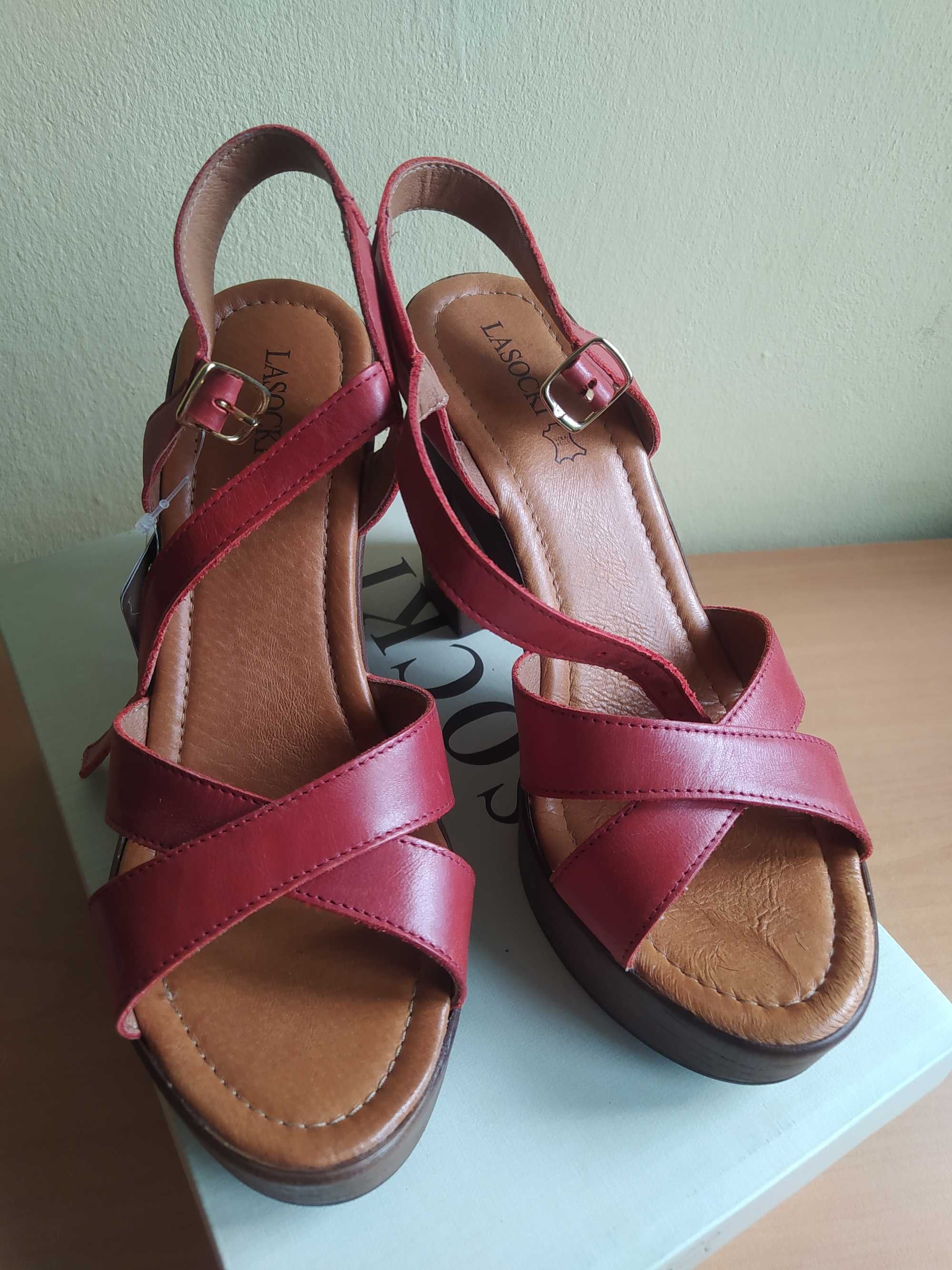 Buty wysoki obcas platforma skóra naturalna Lasocki rozmiar 38