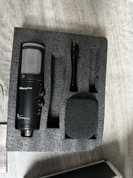 Mikrofon genesis radium 600