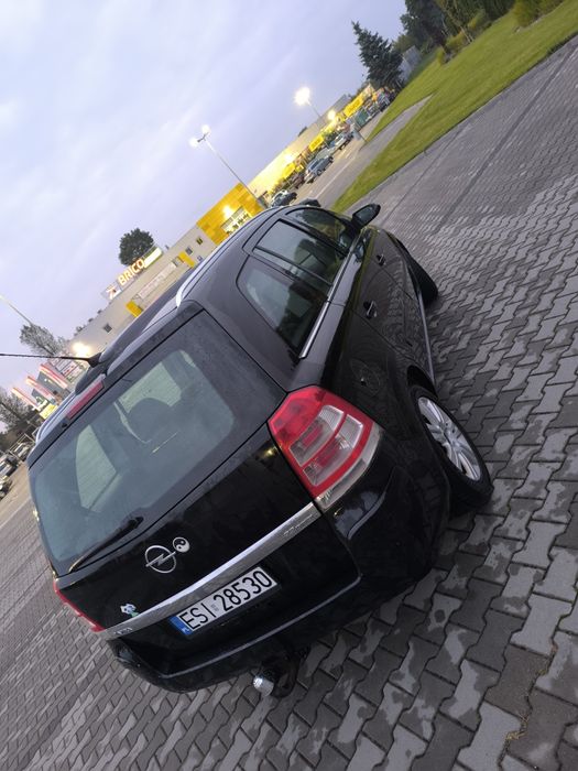 Opel Zafira B 2.2b