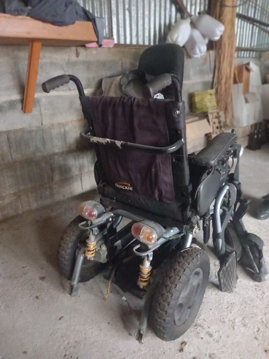 Cadeira eléctrica preço  negociável