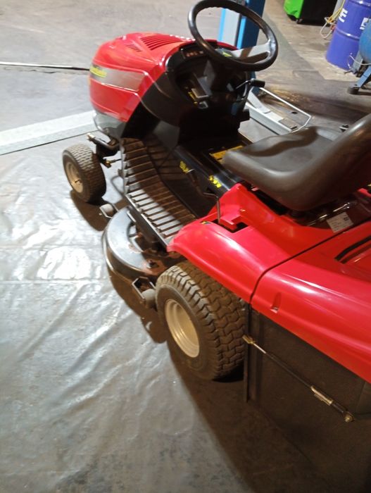 Traktorek do trawy Castelgarden Sprowadzon z Niemiec y