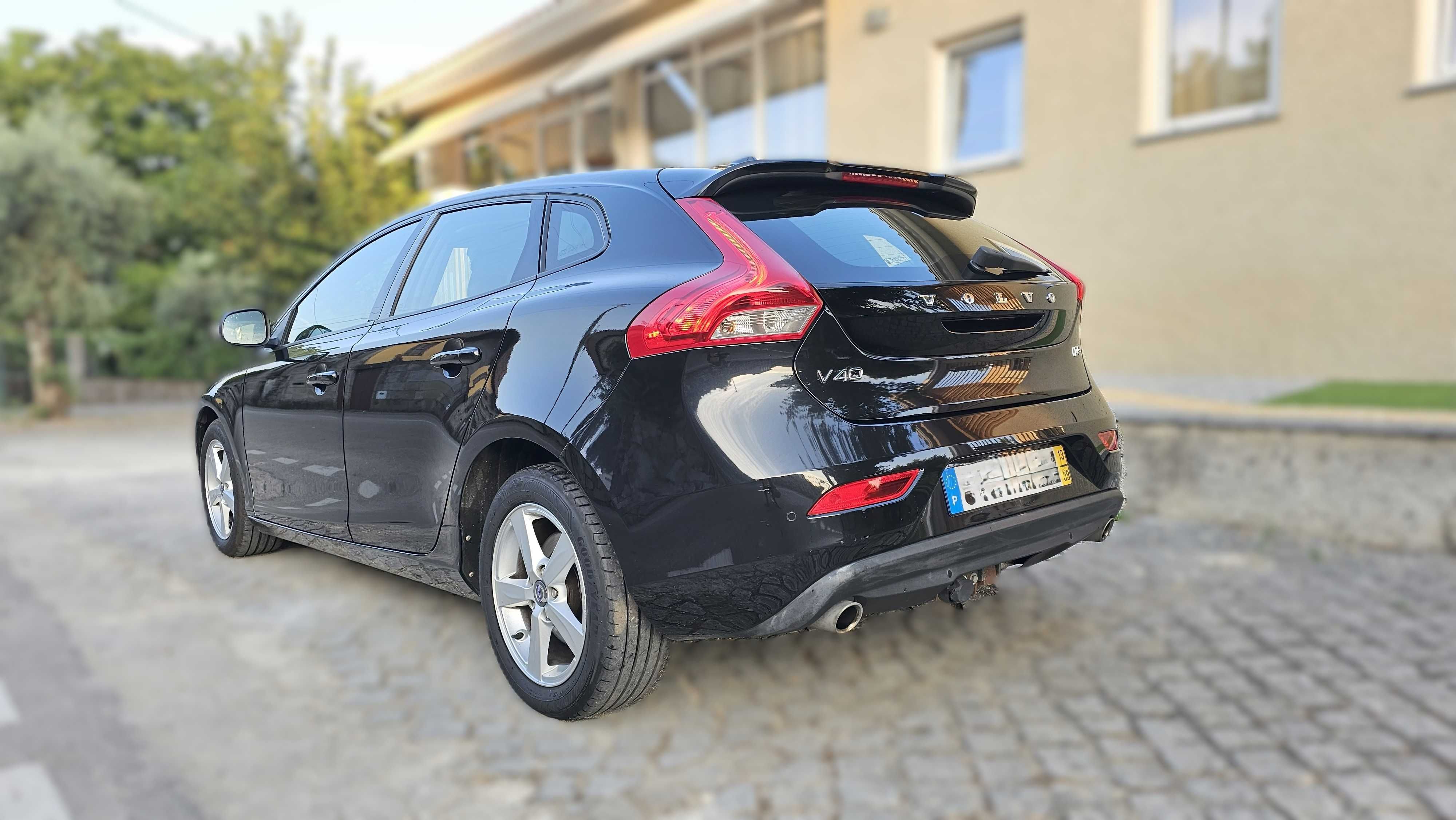 Volvo V40 D3 - 2.0 150cv