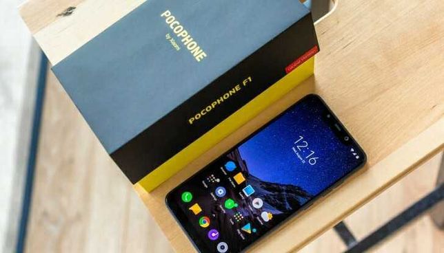 Smartfon Xiaomi Pocophone F1 6 GB / 128 GB blue