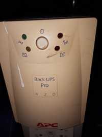 UPS APC Back-UPS Pro 420i.