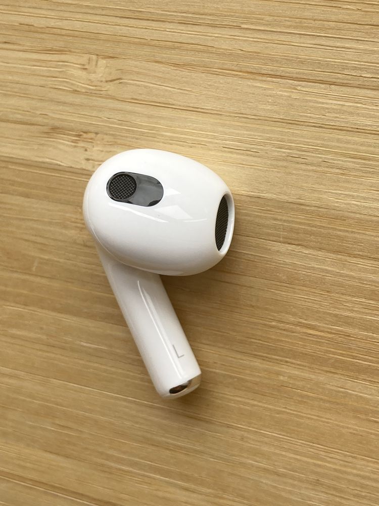 Новий навушник лівий / правий Apple AirPods 3 правый левый наушник