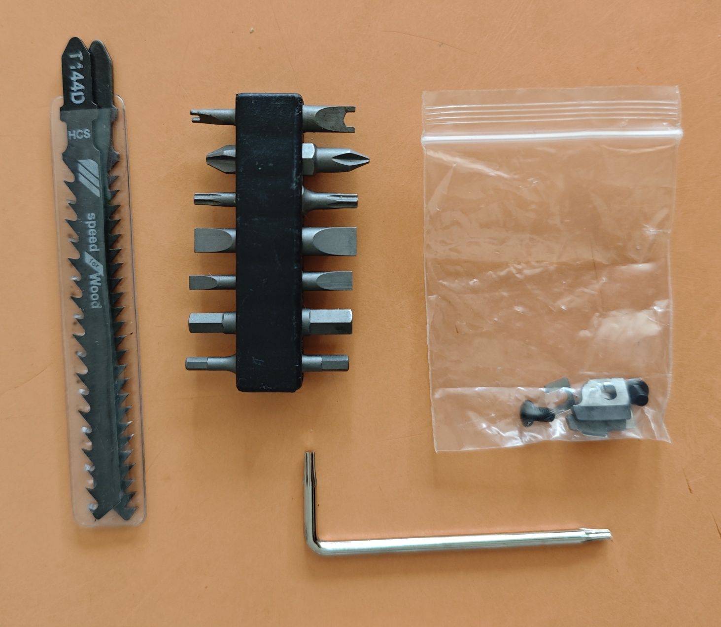 Multitool bibury