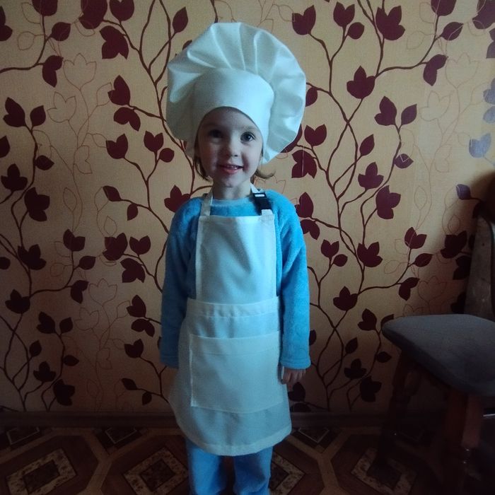 Прокат новорічних костюмів Цукерка, білочка, повар, зайчик, Східна кра