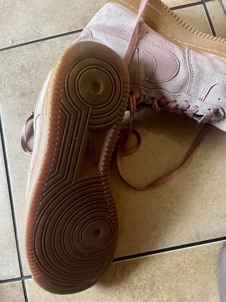 NIKE air force zamszowe
