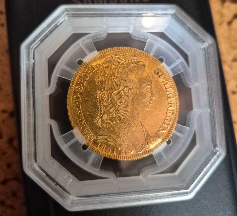 Moeda ouro D. Maria I 6.400 réis