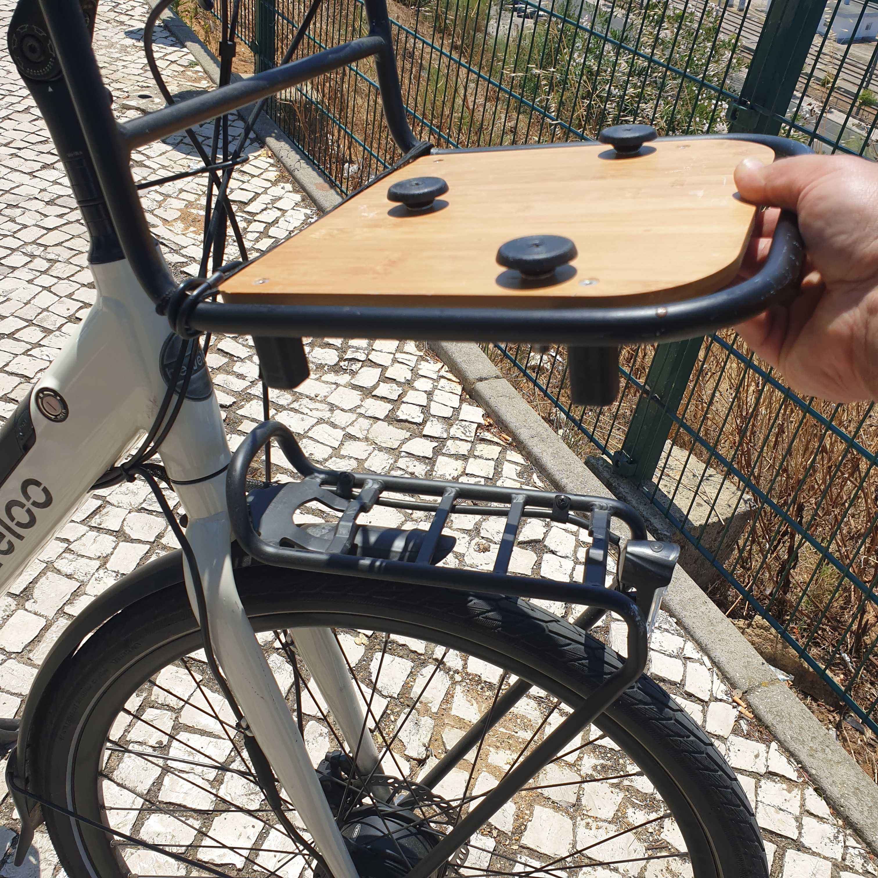 Bicicleta Elétrica - Tipo Holandesa - Marca Portuguesa - com +- 400 km