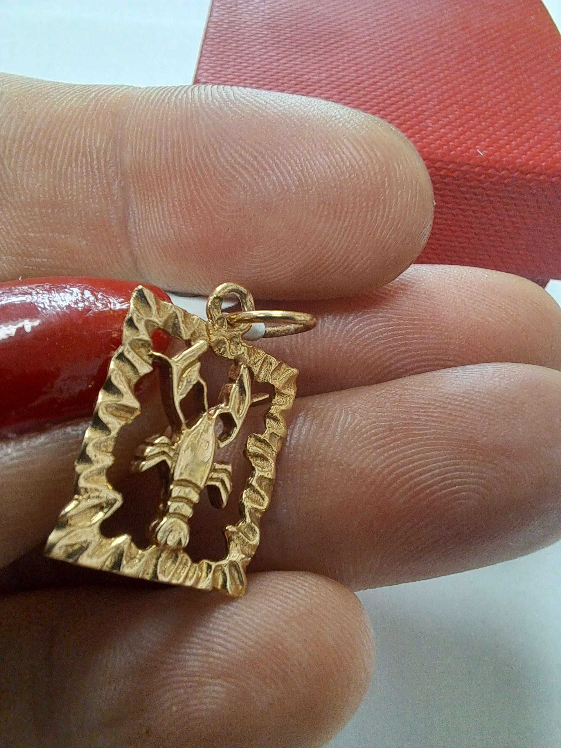 Złoty wisiorek - znak zodiaku RAK, dwustronny, złoto 583