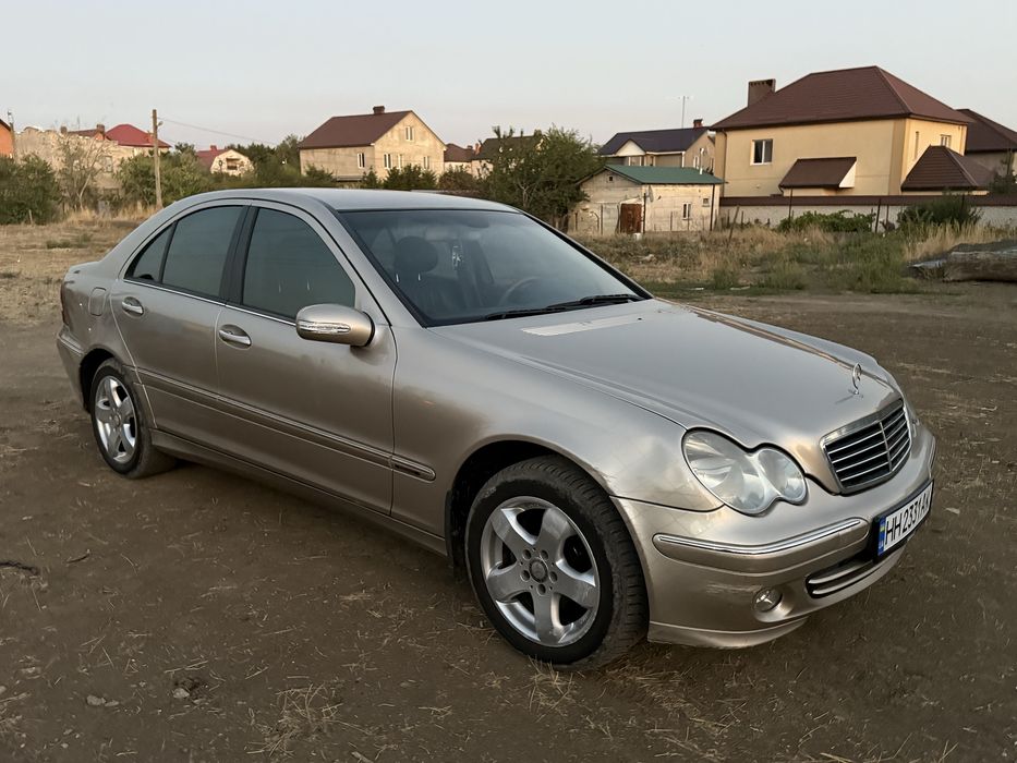 Продам мерседес С203 на полном боевом ходу 2006год