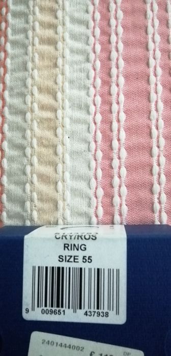 Anel Swarovski novo na caixa