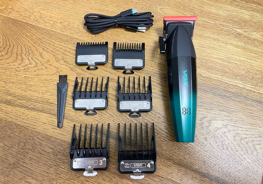 Profesionalna maszynka do strzyżenia włosów VGR V-003 barber trymer