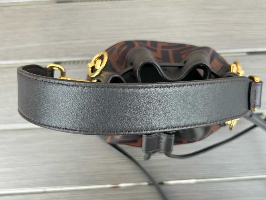 Fendi Mesh Vitello Mon Tresor Mini Bucket Bag