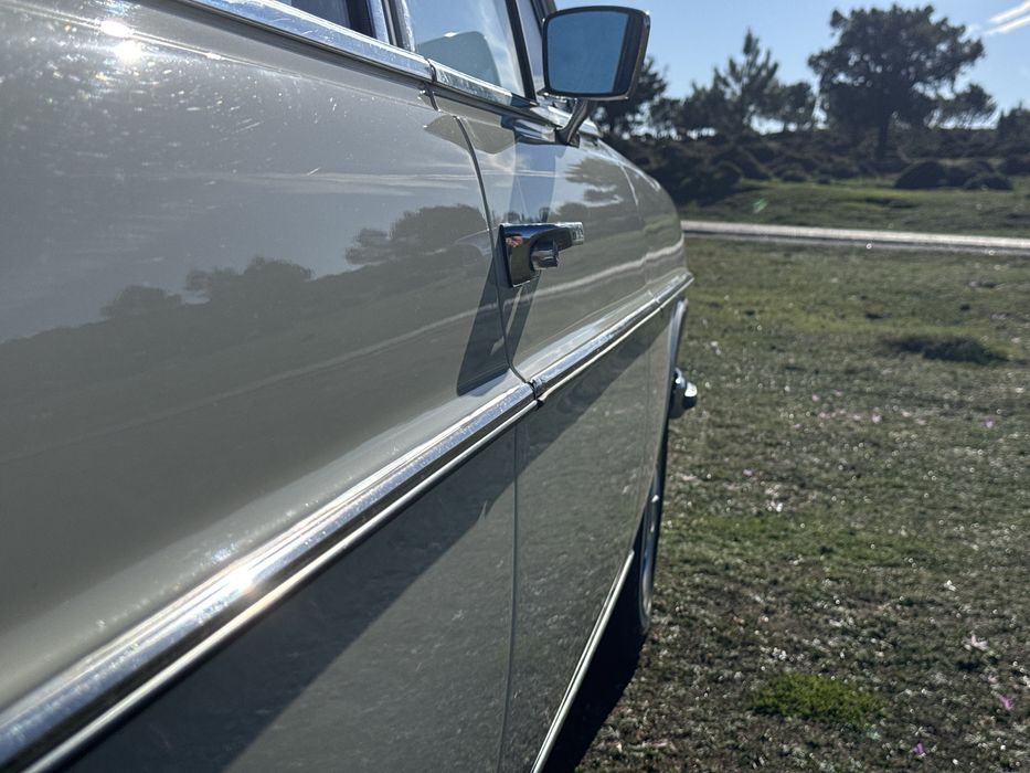 Mercedes w115 (excelente estado)