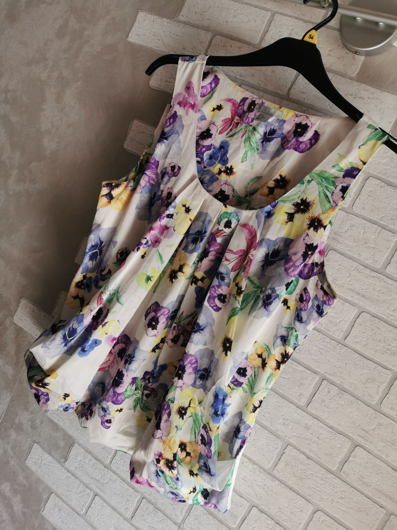 Śliczna bluzka w kwiaty r. 46 H&M