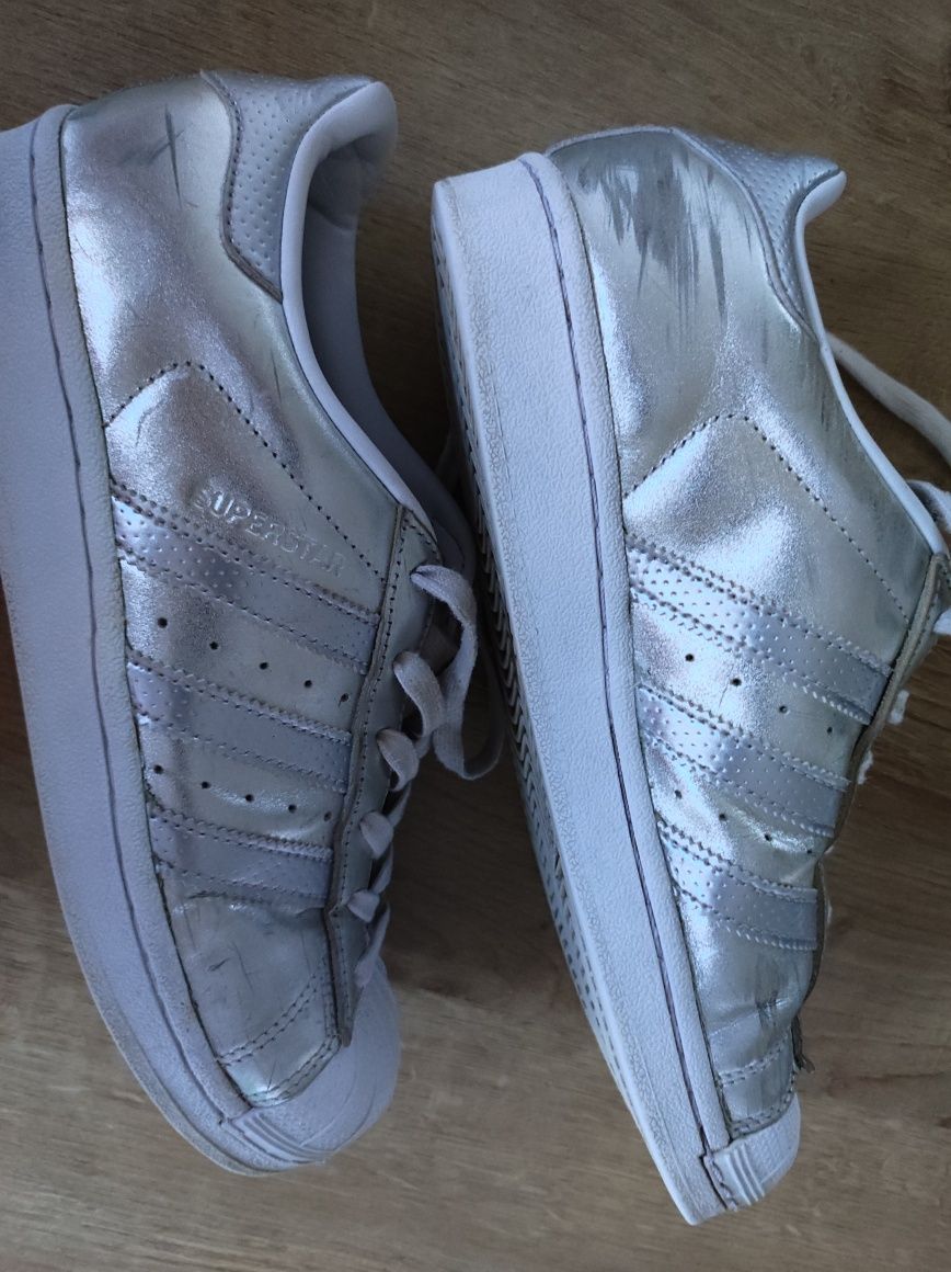 Adidas Superstar srebrne 39 1/3