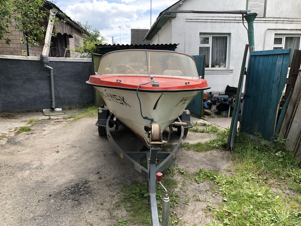 Продается моторная лодка