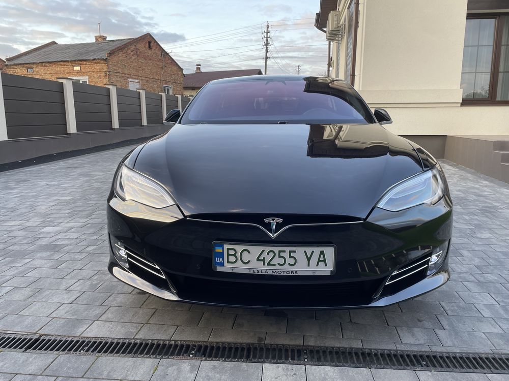 Tesla Model S 75D 2018 intel