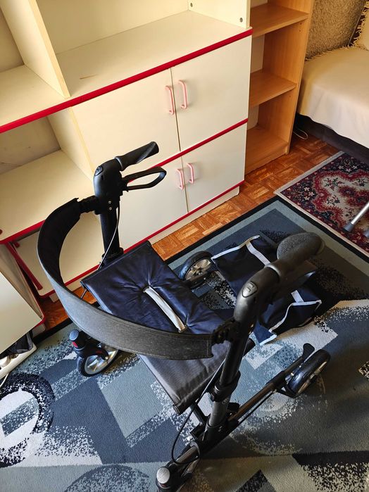 Vermeiren Quava - Balkonik aluminiowy czterokołowy stan b.dobry