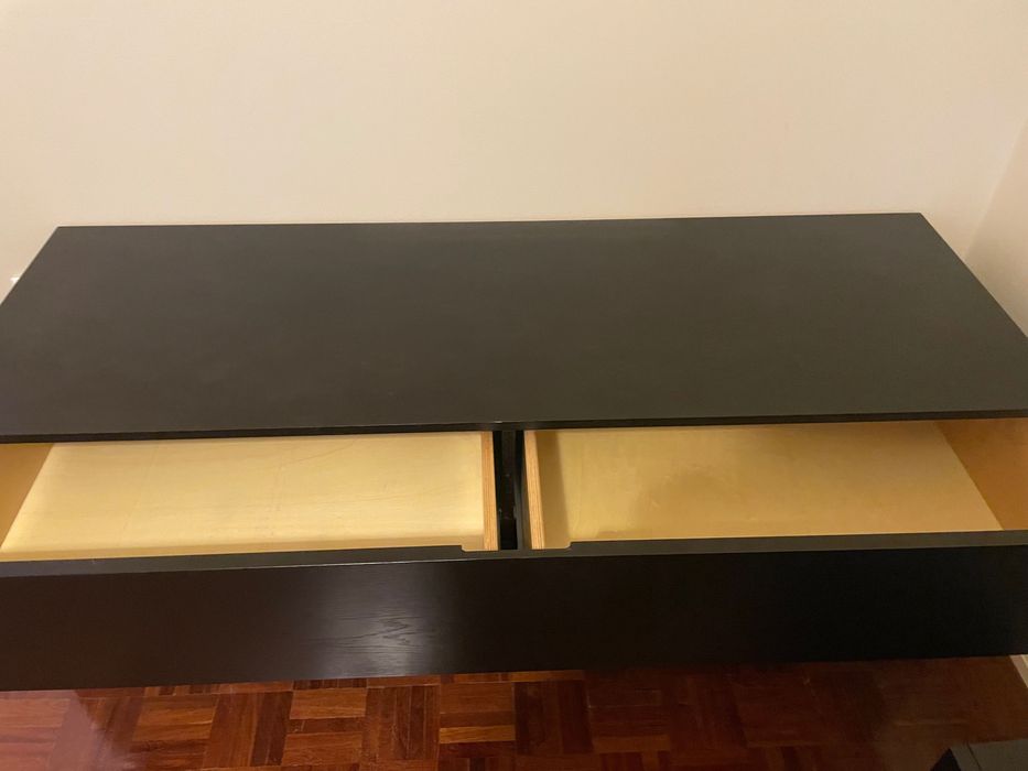 Cómoda de quarto em wengue