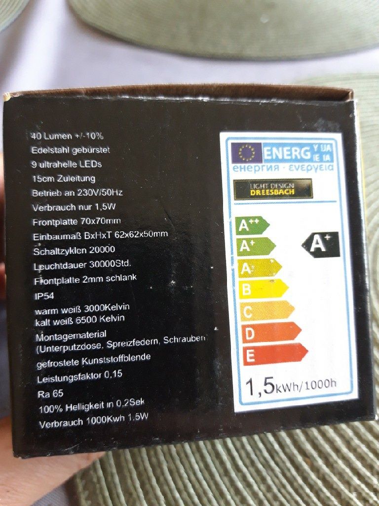 Halogen zewnetrzny oprawa lampa ip54 led  oświetlenie  podbitka kostka