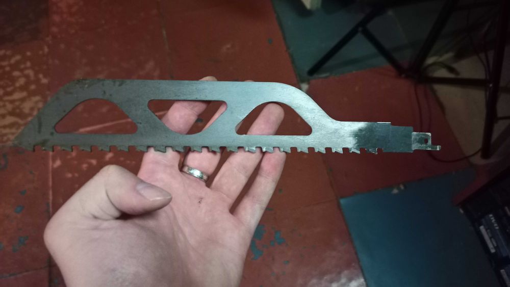 Акумуляторна шабельна пила Dnipro-M DRS-200 + Подарунок