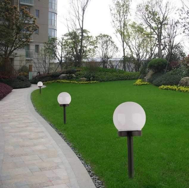 LAMPA ogrodowa led SOLARNA KULA 4 SZTUKI BIAŁA 10cm średnicy k