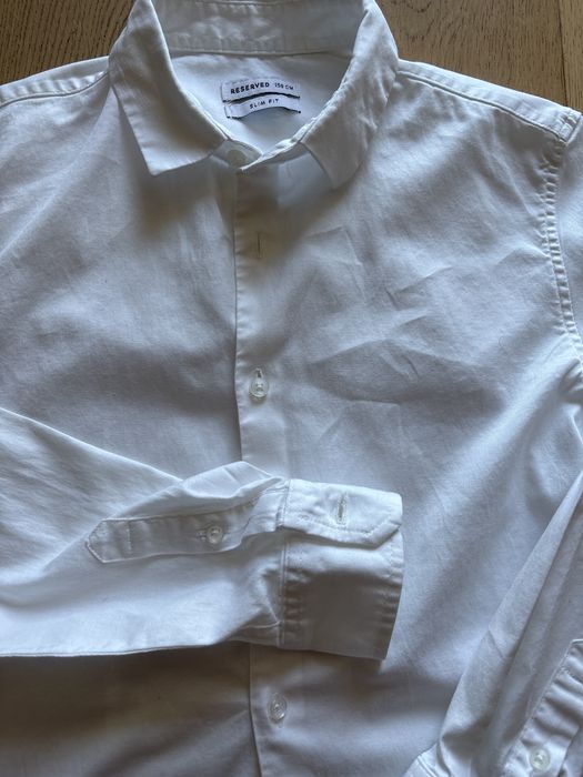 Kossula biała Reserved slim fit 158