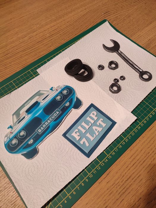 Zestaw dekoracji z masy cukrowej barracuda auto mechanik na tort