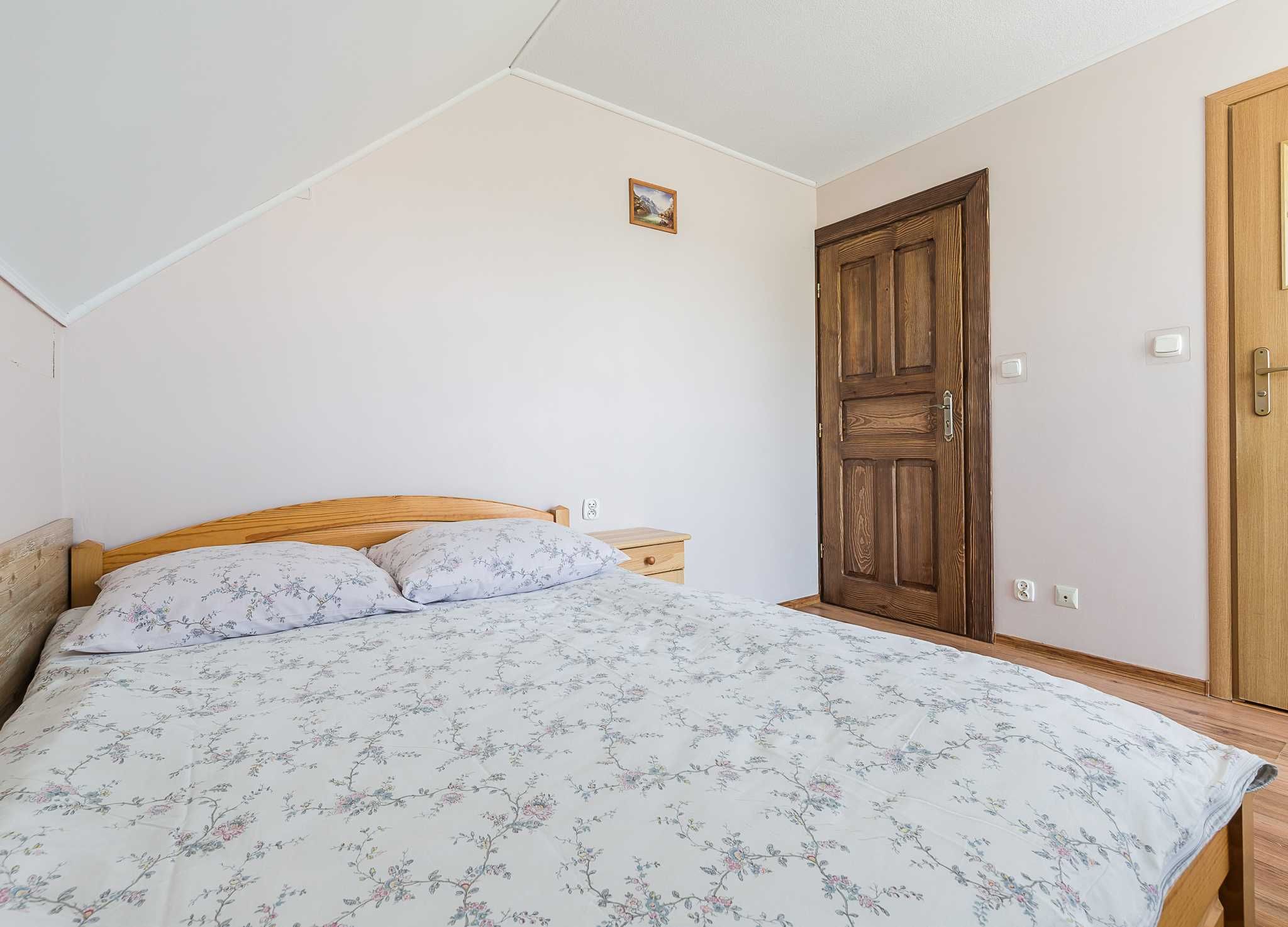 Polańczyk,Noclegi  Bieszczady, pokój  3 osobowy z balkonem