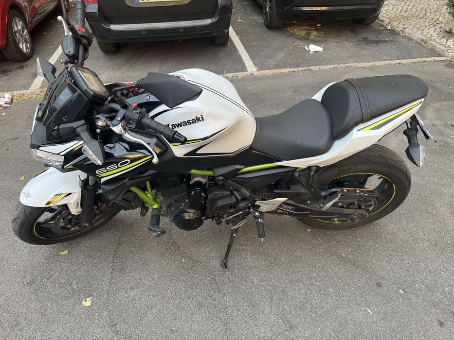 Kawasaki Z650 (Limitada 35kw)