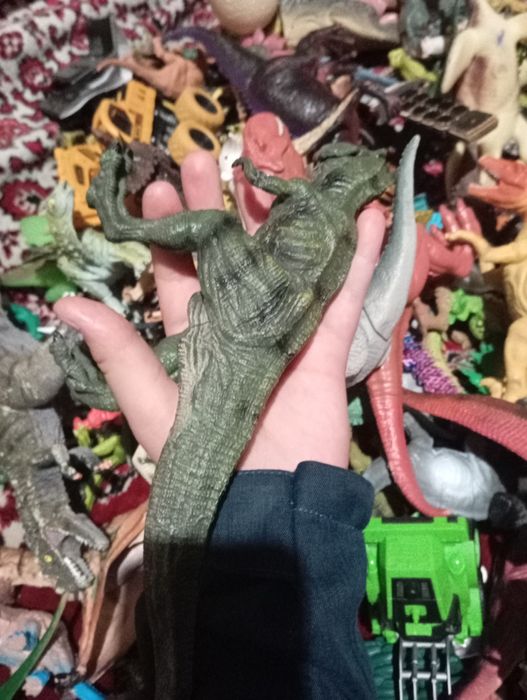 Коробка игрушек динозавров