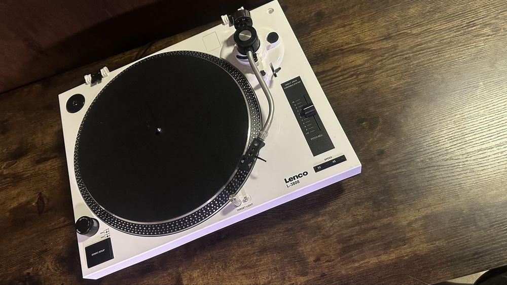 Gramofon Lenco L-3808