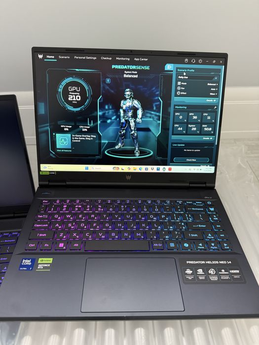 Acer Predator Helios Neo 14 14.5" RTX4070 16GB 1TB  2560 x 1440