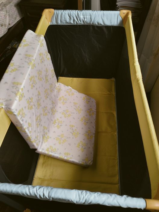 Cama de viagem para bebê