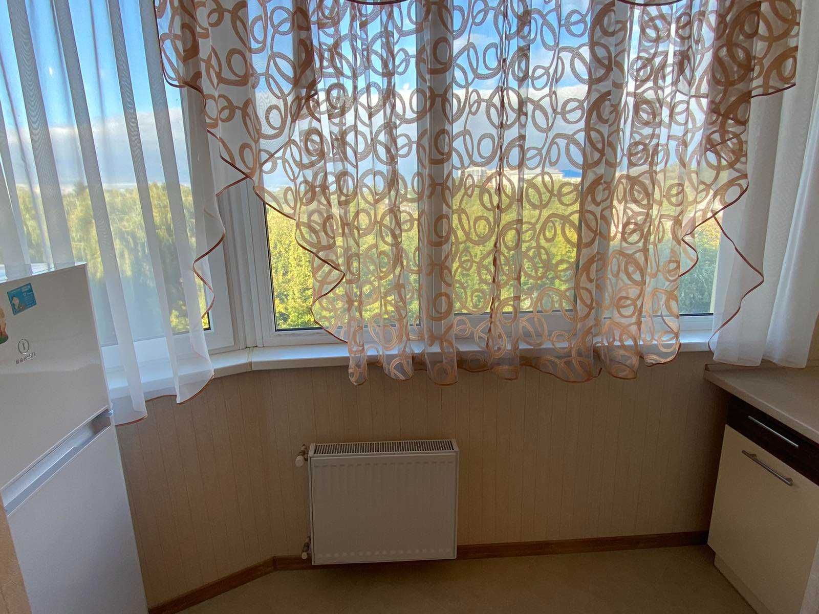 Продаж 1-кімнатної квартири в центрі Луцька (Набережна 10) (50 м.кв.)