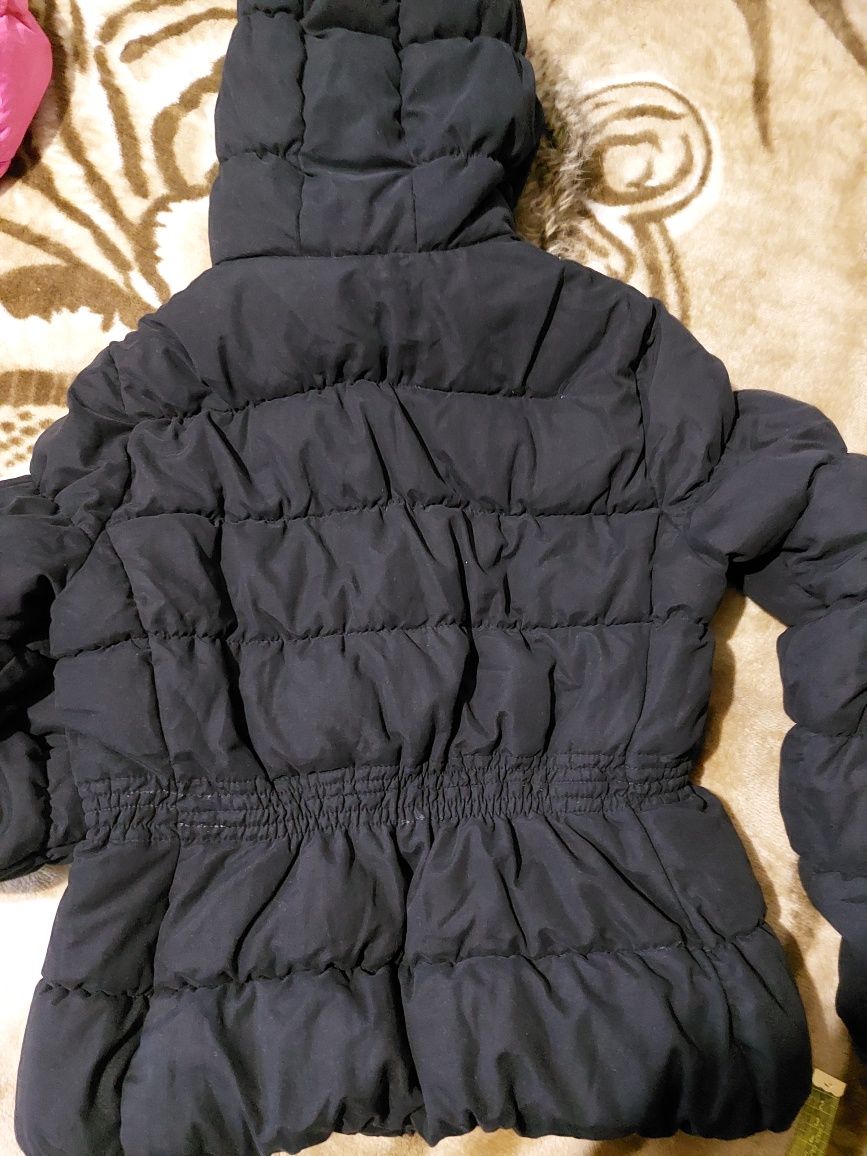 Курточка H&M розмір М утеплена