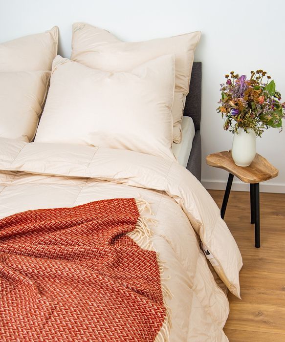 Kołdra AMZ ORGANIC COTTON całoroczna puch 90% 180x200cm Naturalny