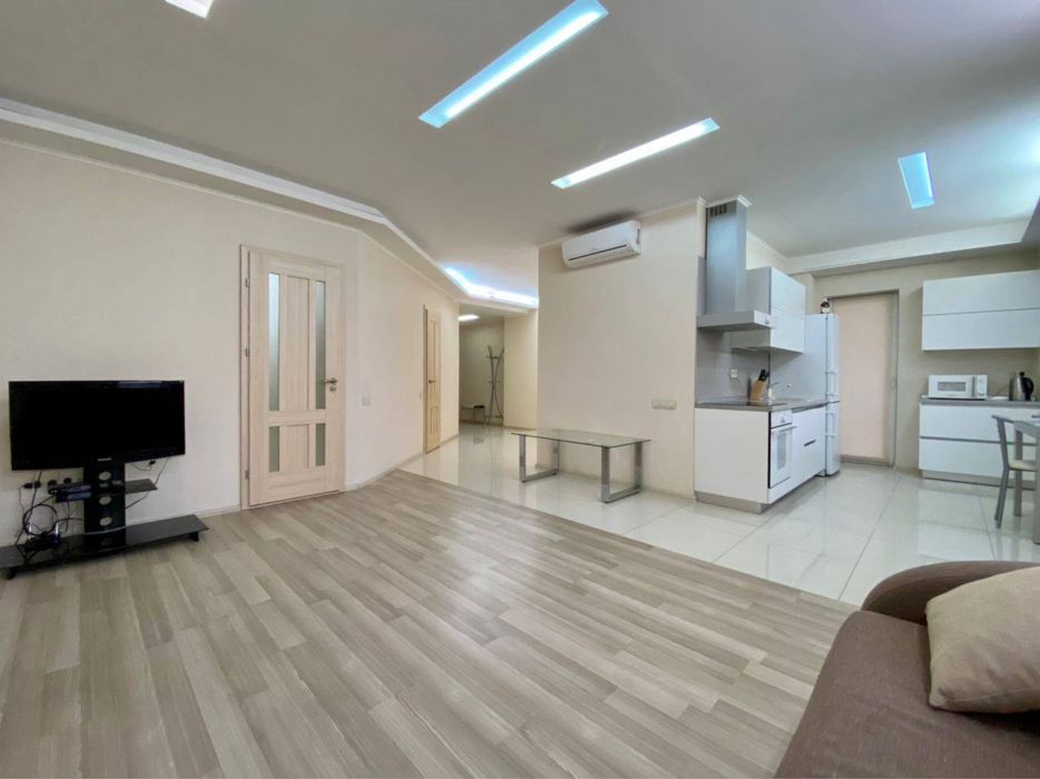 Аренда 2 к квартира Днепр Александра Поля 27д