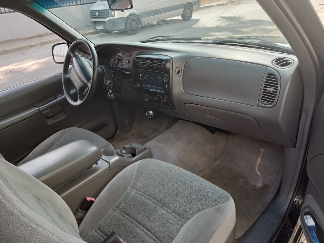 Ford Explorer 4.0 V6 versão SPORT GPL