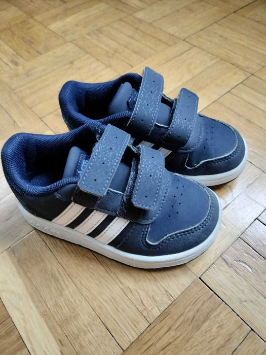 Buty Adidas na rzepy