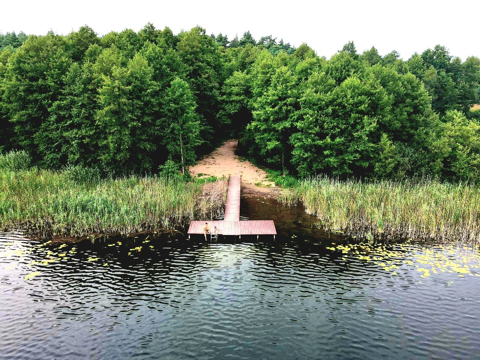 Domek z jacuzzi, sauna, klimatyzacja jezioro las, samodzielny kominek