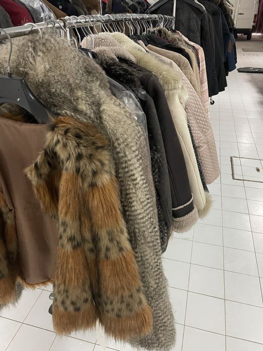 Stock de casacos diversos mulher