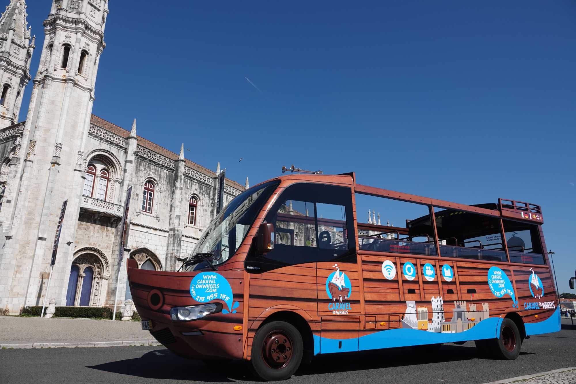 Autocarro Turístico Panorâmico; 29+2 passageiros; 2017; Iveco; Euro 6