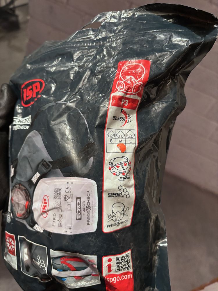 Maska JSP Force 8 M + 2 filtry P3 PressToCheck