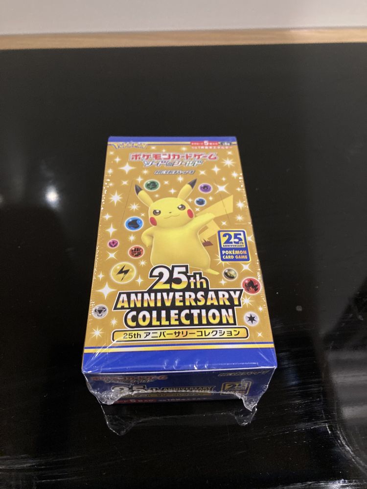 Japoński booster Box kart Pokemon 25th Anniversary