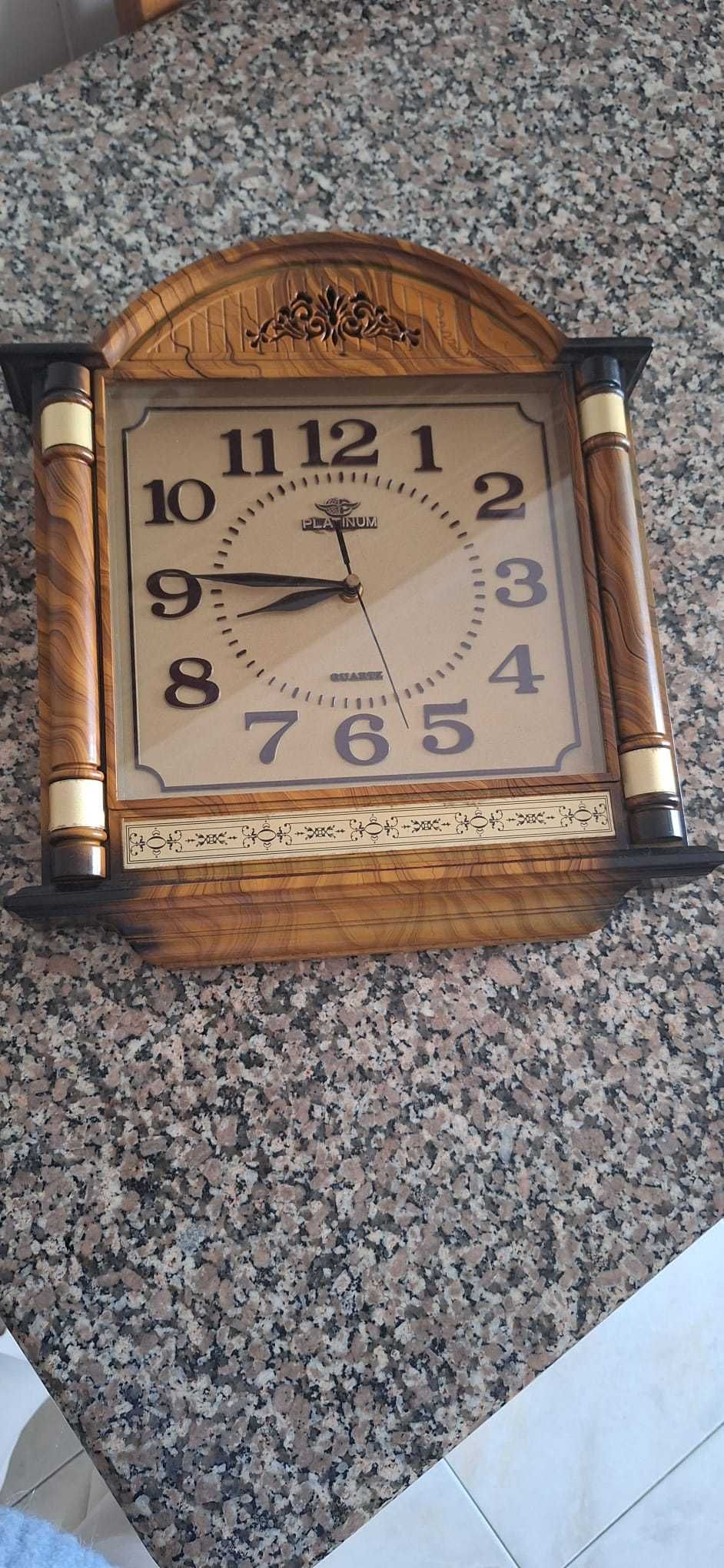 Quadros e elementos de decoração